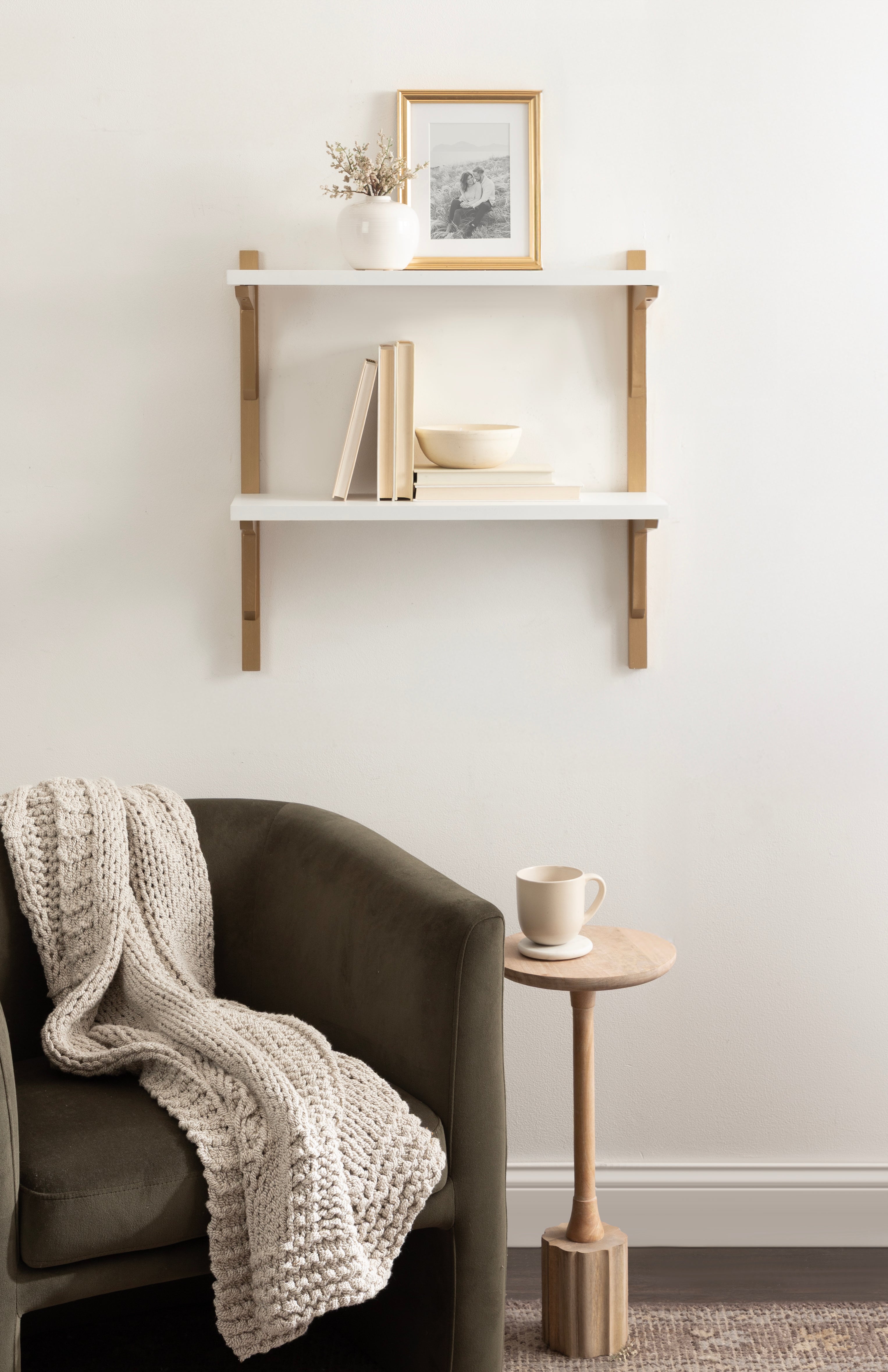 Meridien Wood Wall Shelf